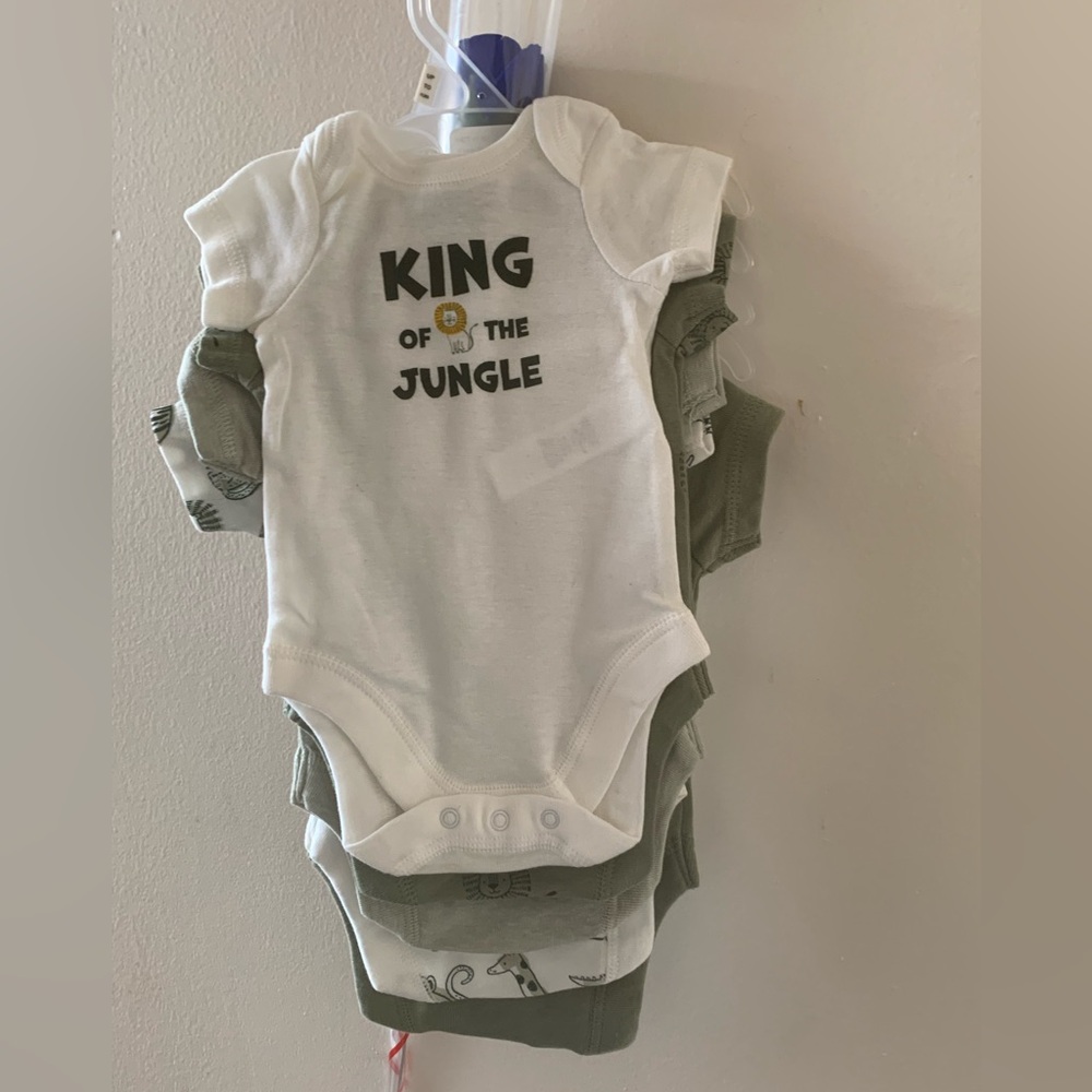 Onesies Baby Boy's 5-Pack Short Sleeve Mix & Match Bodysuits, animal print , 7lb